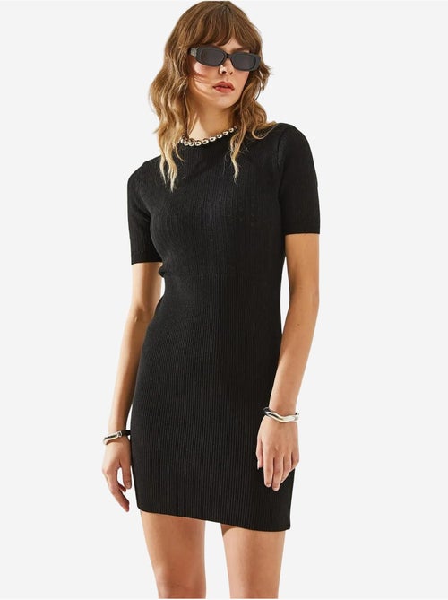 Slim-fit gebreide midi-jurk met ronde hals lucci - Kiabi Slim-fit gebreide midi-jurk met ronde hals lucci - Kiabi