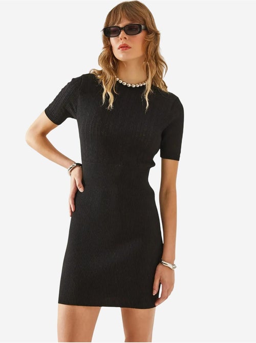 Slim-fit gebreide midi-jurk met ronde hals lucci - Kiabi Slim-fit gebreide midi-jurk met ronde hals lucci - Kiabi