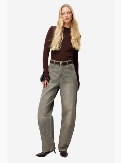 Slim fit geribde gebreide trui met ronde hals mixray - Kiabi Slim fit geribde gebreide trui met ronde hals mixray - Kiabi