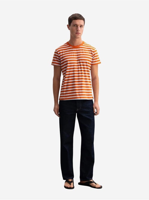 Slim-fit gestreept t-shirt met ronde hals giesto - Kiabi Slim-fit gestreept t-shirt met ronde hals giesto - Kiabi