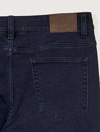 Slim-fit jeans