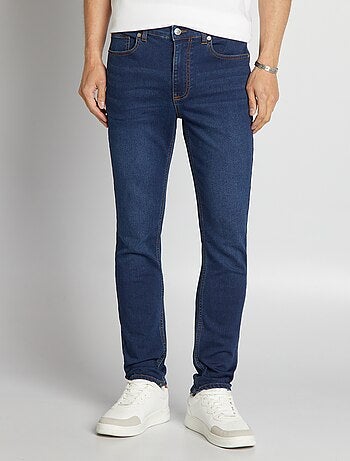 Slim-fit jeans