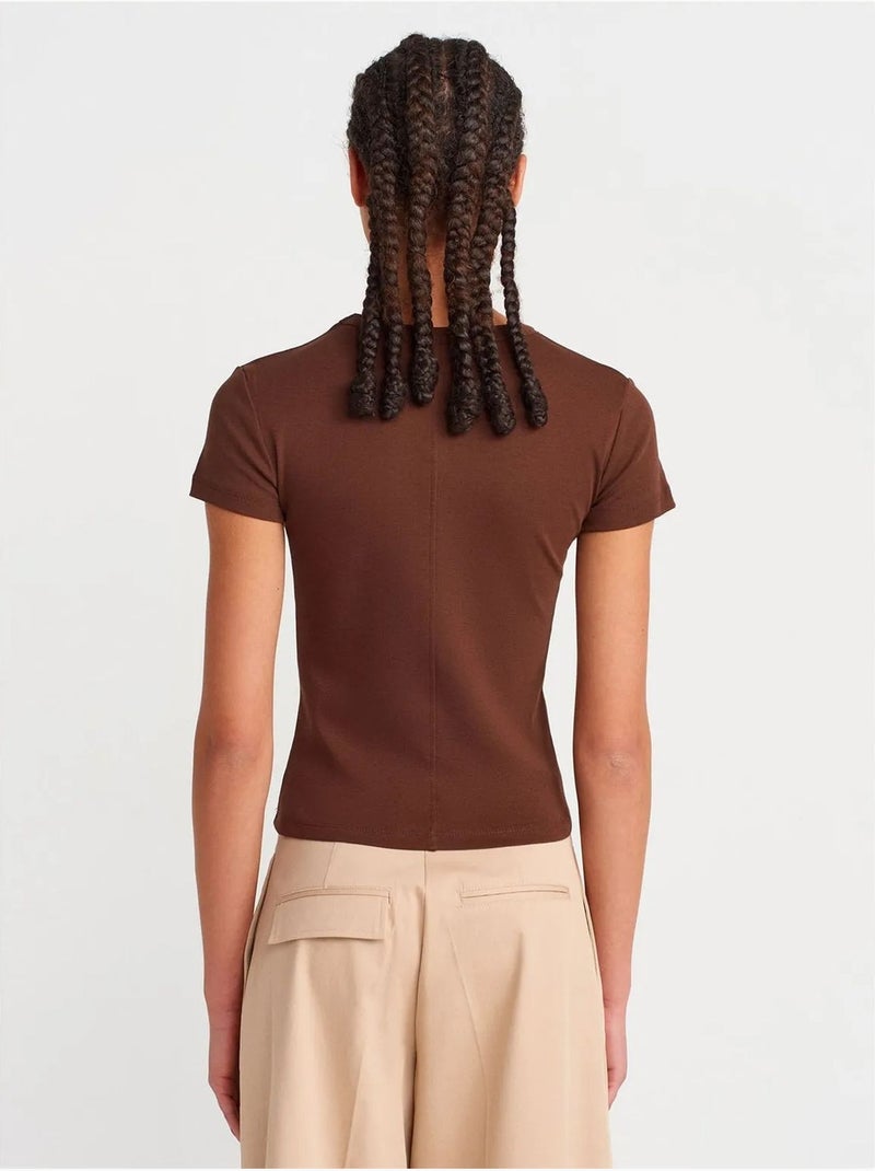 Slim fit katoenen t-shirt met v-hals dilvin Chocoladebruin - Kiabi