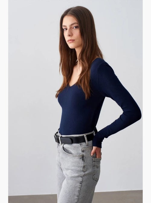 Slim fit ribgebreide trui met v-hals dilvin - Kiabi