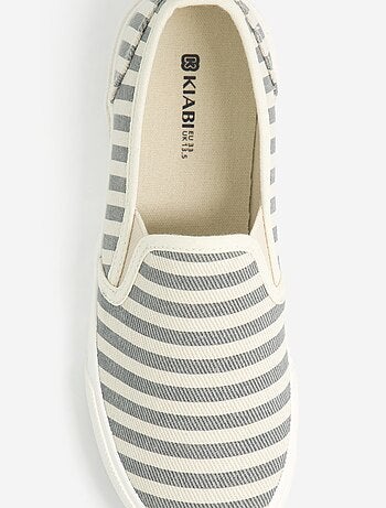Slip-on sneakers