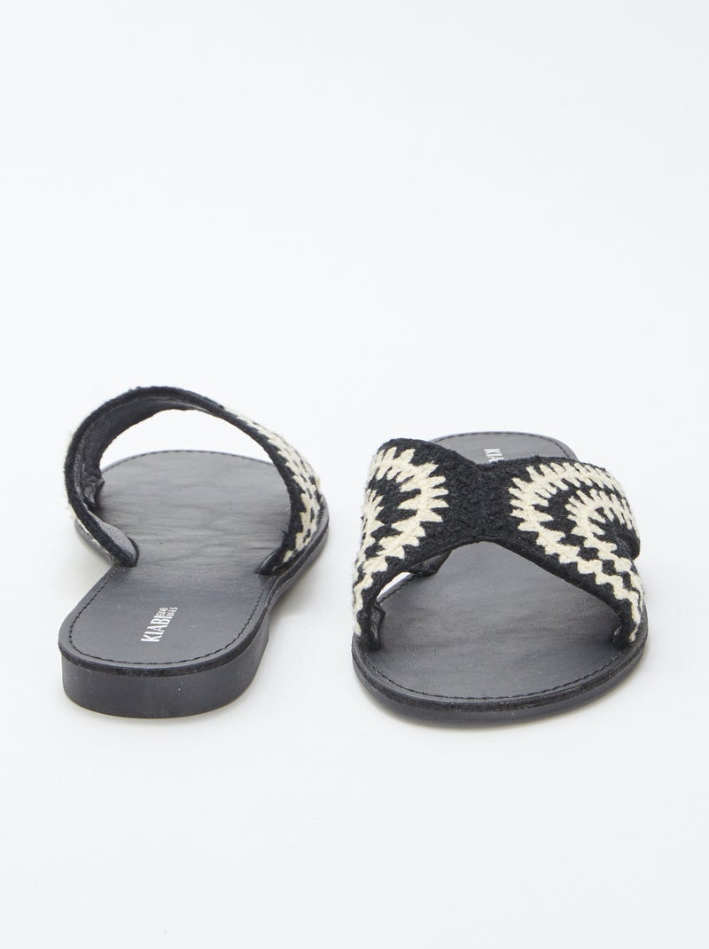 Slippers met bandje in macramé ZWART - Kiabi