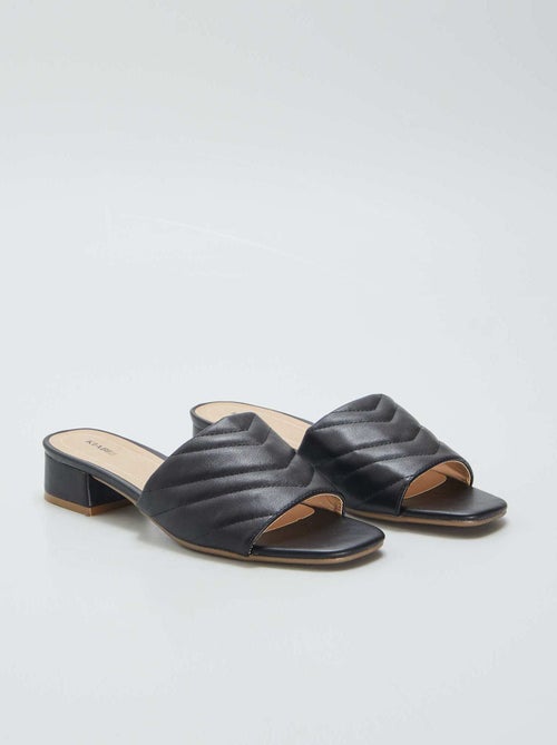 Slippers met hakje en doorgestikt bandje - Kiabi