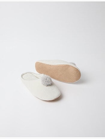 Slippers met pompom, mo fashion