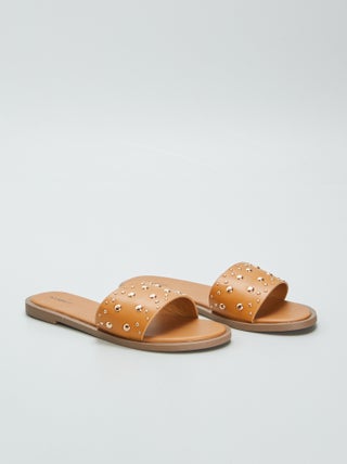Slippers met studs