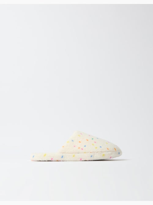 Slippers, mo fashion - Kiabi Slippers, mo fashion - Kiabi