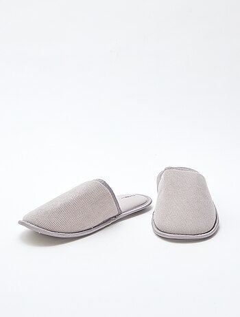 Sloffen van velours