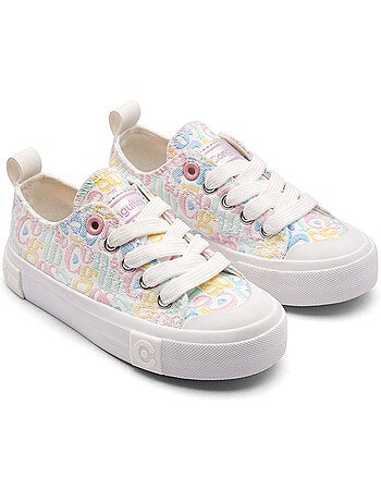 Sneakers conguitos bajas letras