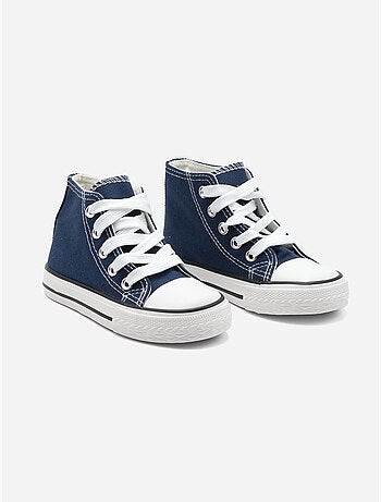 Sneakers met veters