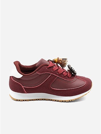 Sneakers met veters
