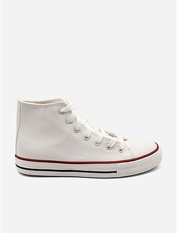 Sneakers met veters