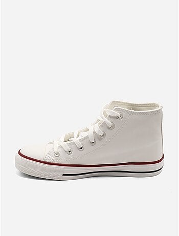 Sneakers met veters
