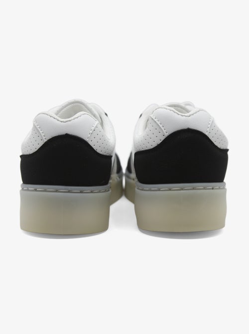 Sneakers met veters - Kiabi Sneakers met veters - Kiabi