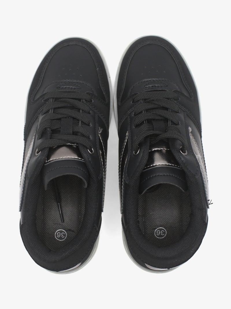 Sneakers met veters Zwart - Kiabi