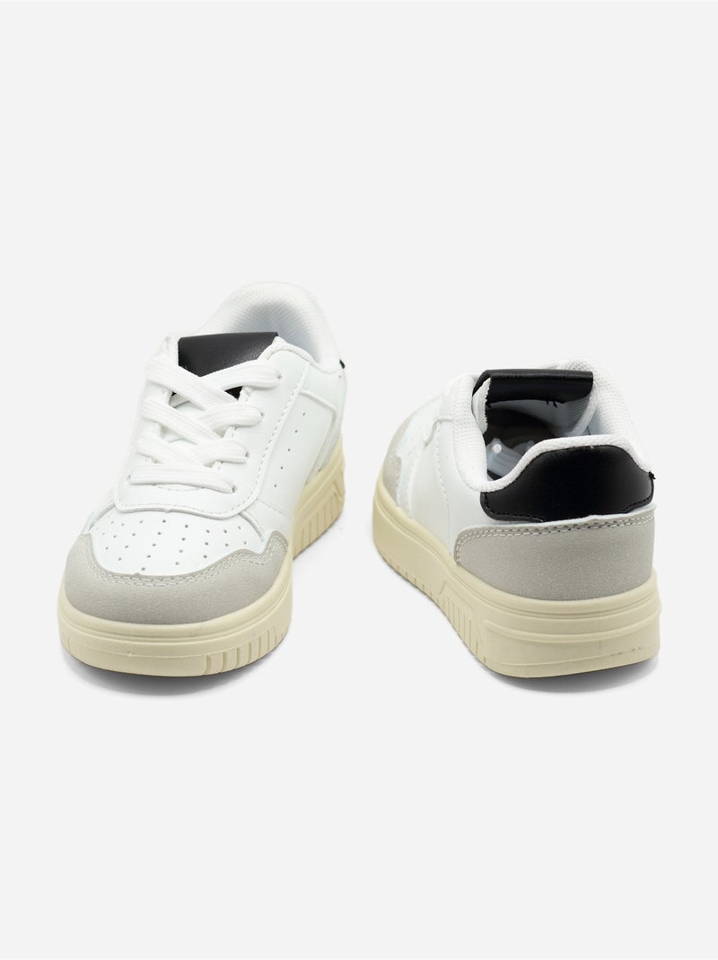 Sneakers met veters Zwart - Kiabi