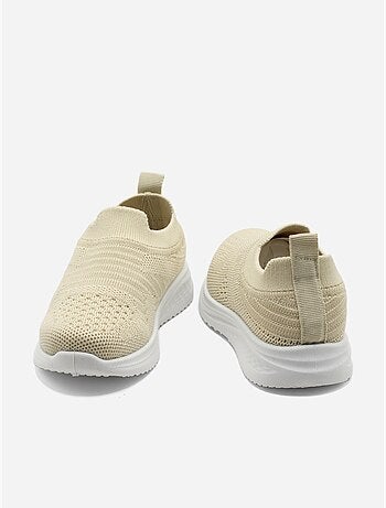 Sneakers om aan te trekken