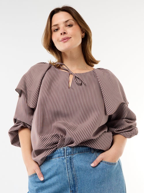 Soepele blouse met lange mouwen en brede kraagruffel - Kiabi Soepele blouse met lange mouwen en brede kraagruffel - Kiabi