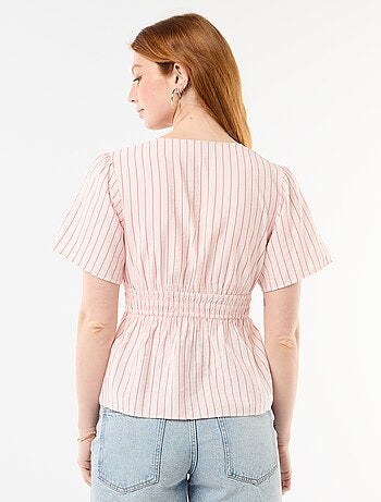Soepele blouse met uitlopend model