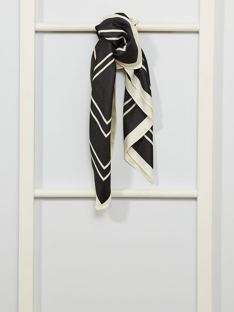 Soepele en lichte vierkante foulard ZWART - Kiabi