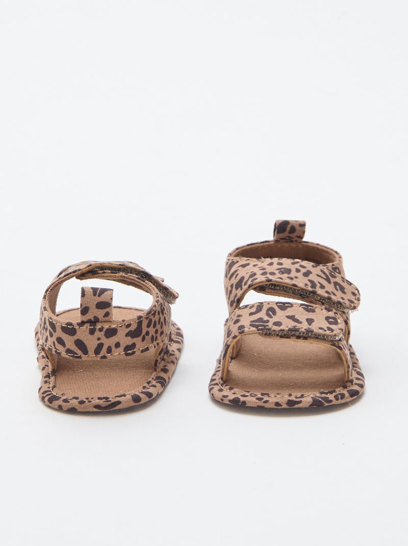 Soepele sandalen met 2 bandjes Bruin - Kiabi