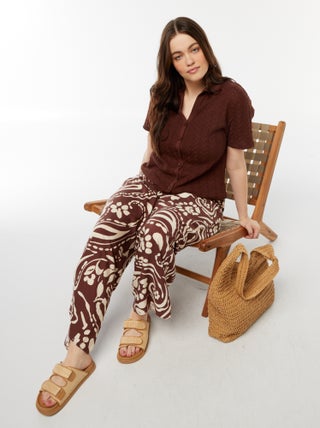 Soepelvallend, wijde broek met print