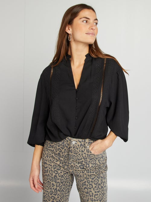 Soepelvallende blouse met geborduurde ruches en ajourtricot - Kiabi