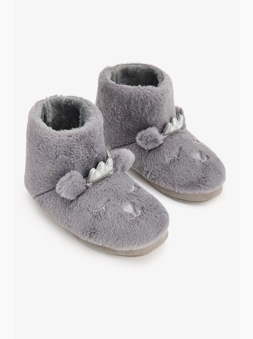 Softy huisslof met dierborduursel penti - Kiabi Softy huisslof met dierborduursel penti - Kiabi