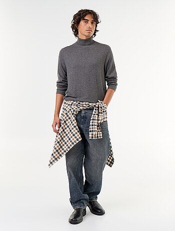 Sous-pull uni en maille fine jauge
