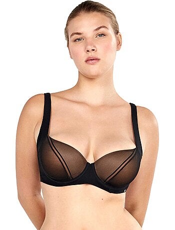 Soutien-gorge à capacité avec mousse et avec armatures