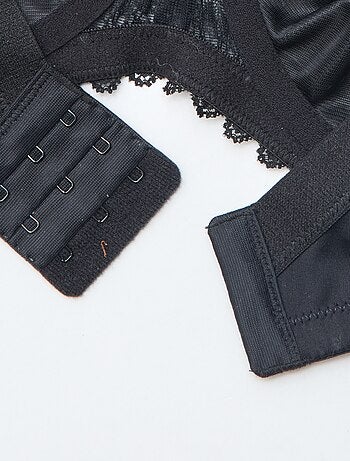 Soutien-gorge corbeille en dentelle ajourée