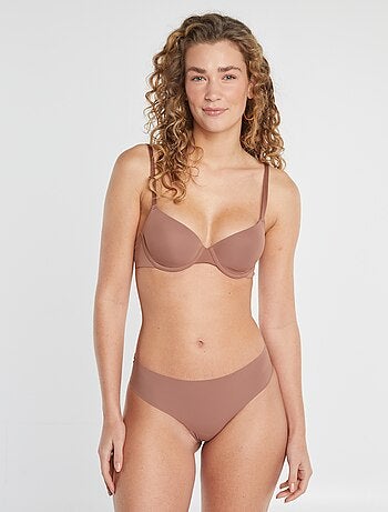 Soutien-gorge corbeille invisible