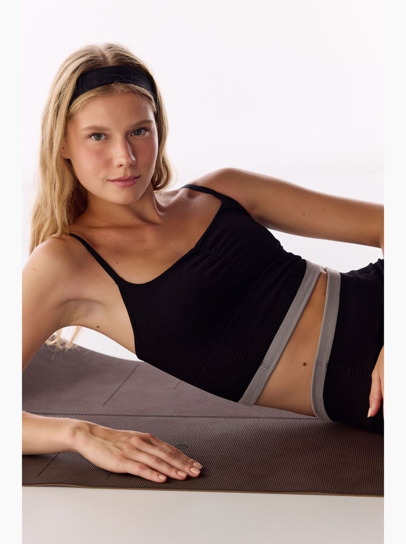 Soutien-gorge de sport rayé sans coutures penti Noir - Kiabi