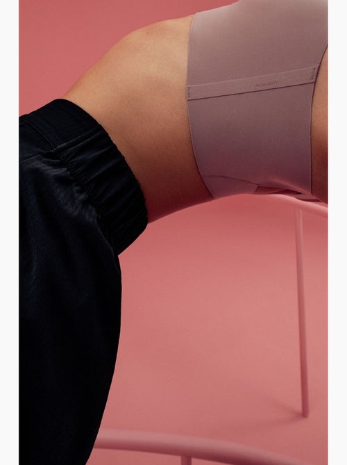 Soutien-gorge de sport zero feel à maintien moyen et coussinets amovibles penti - Kiabi Soutien-gorge de sport zero feel à maintien moyen et coussinets amovibles penti - Kiabi