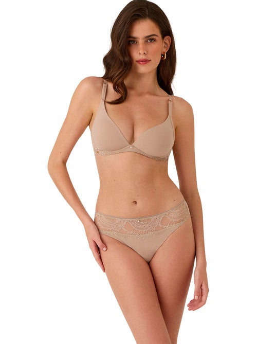 Soutien-gorge décolleté profond sans armatures renatta - Kiabi Soutien-gorge décolleté profond sans armatures renatta - Kiabi