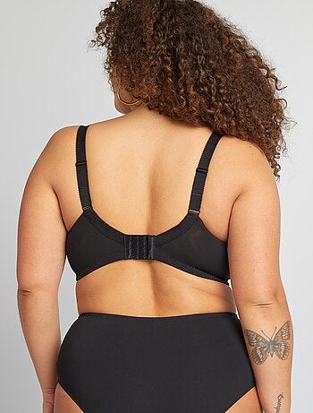 Soutien-gorge en mesh et broderies