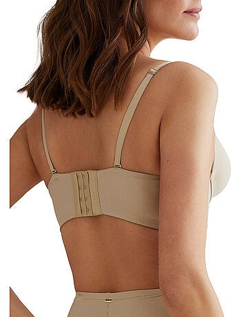 Soutien-gorge préformé décolleté profond curves