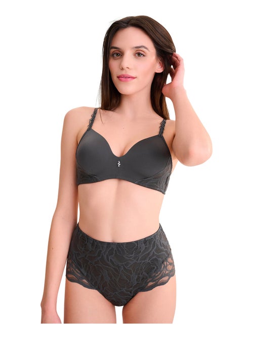 Soutien-gorge préformé sans armatures river - Kiabi Soutien-gorge préformé sans armatures river - Kiabi