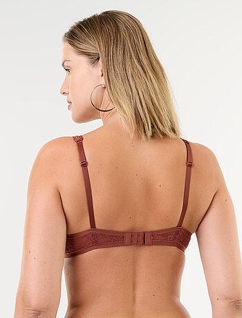 Soutien-gorge triangle en dentelle ajourée