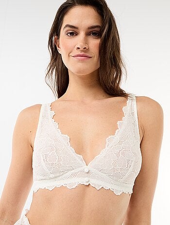 Soutien-gorge triangle en dentelle fleurie