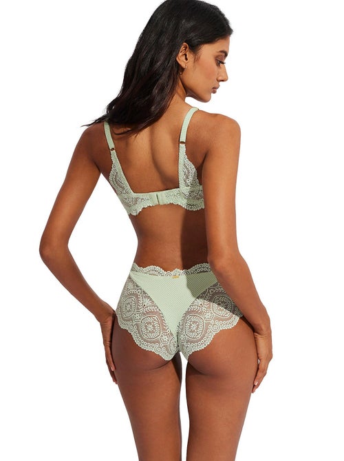 Soutien-gorge triangle préformé plongeant matilda - Kiabi Soutien-gorge triangle préformé plongeant matilda - Kiabi