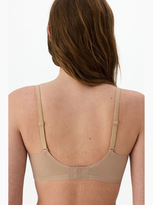 Soutien-gorge zerogram decolette invisible, avec coussinets penti - Kiabi Soutien-gorge zerogram decolette invisible, avec coussinets penti - Kiabi
