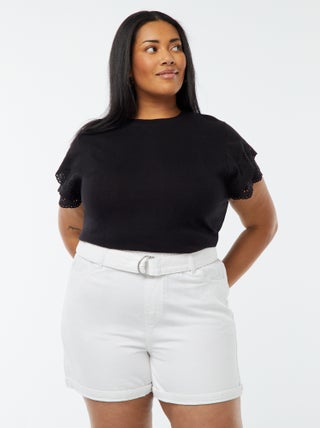 Spijkershort met hoge taille en ceintuur