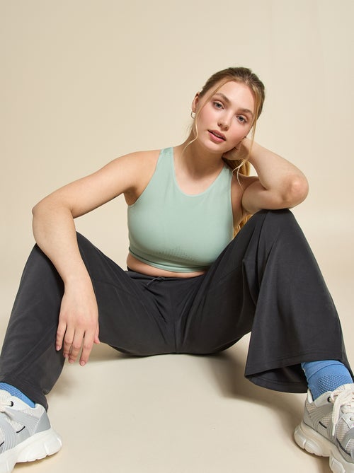 Sportbeha van ribstof met lichte ondersteuning - (ekstract) - Kiabi Sportbeha van ribstof met lichte ondersteuning - (ekstract) - Kiabi