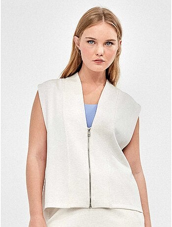 Sportief vest met dubbele zachte voorkant rits in beige kleur