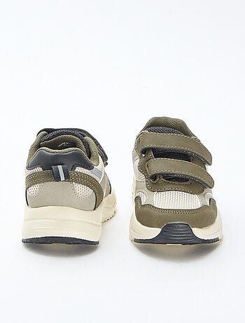 Sportschoenen van mesh