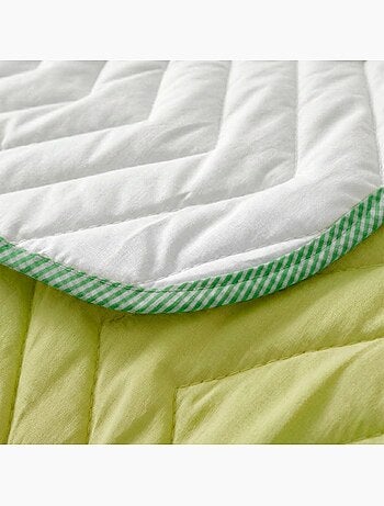 Sprei Arista "Happyfriday